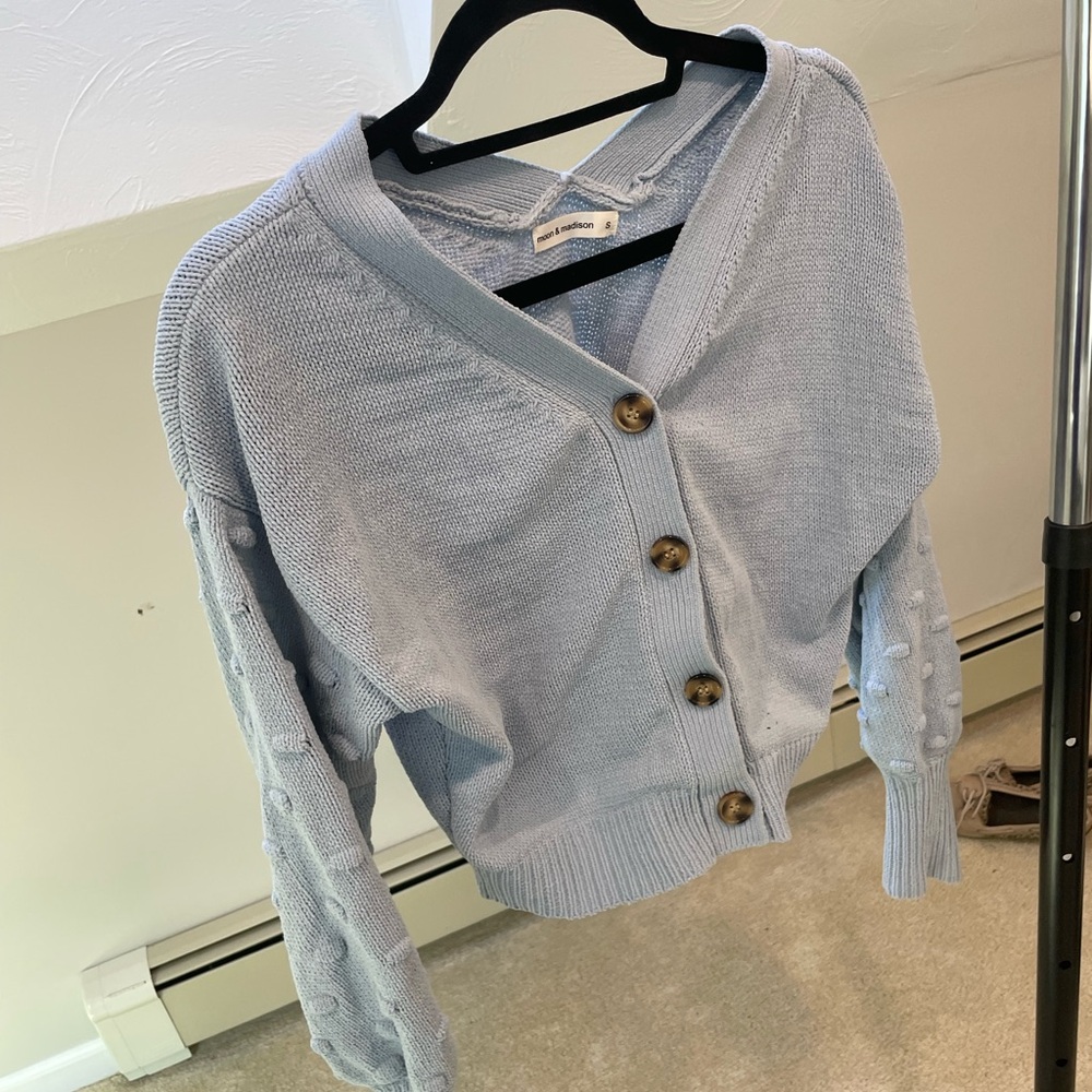 Small Cropped Light Blue Sweater